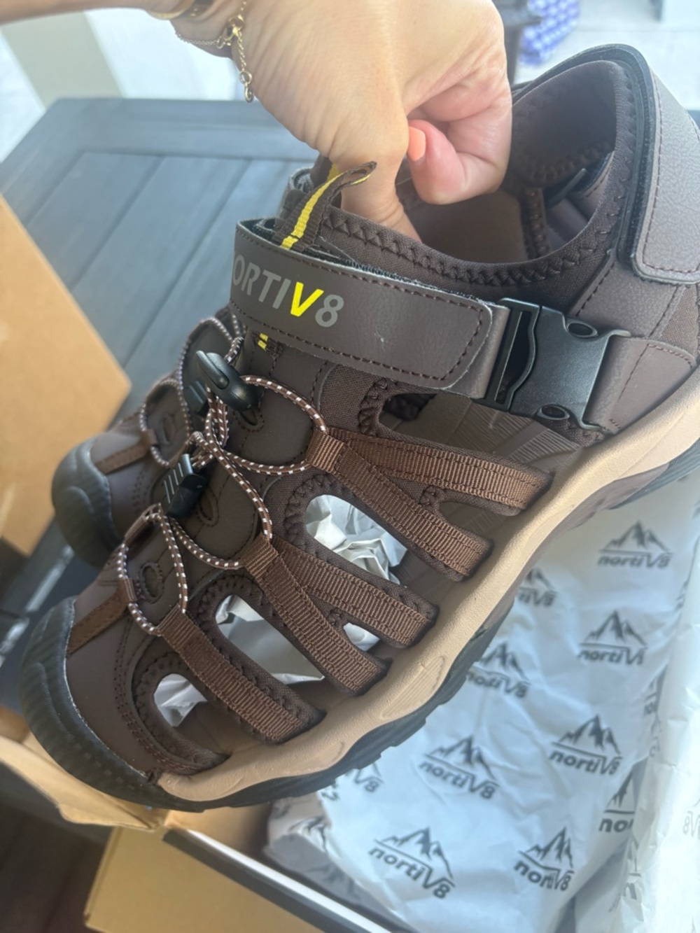 Nortiv 8 Men's Sandals, Closed Toe Athletic Sport Sandals, brown/tan Size 10 - Picture 5 of 9